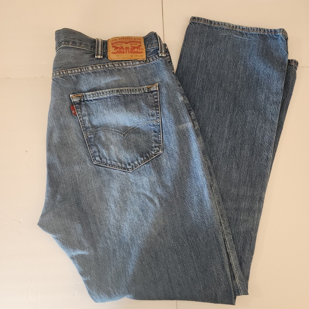 D27 Levi's 501 Original Fit Mens Jeans 38x32 Medium Wash‎ Blue Denim Button Fly